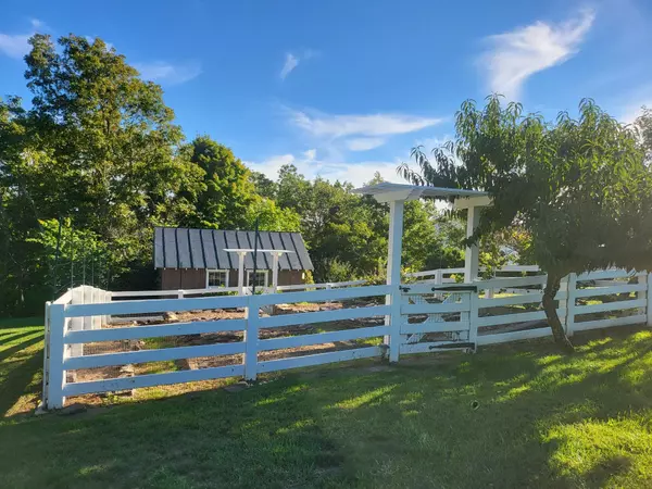 Hot Springs, VA 24445,5301 MCGRAW GAP RD