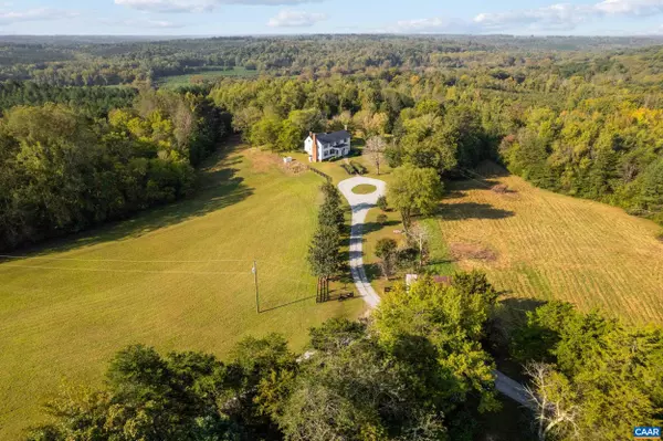 Brookneal, VA 24528,831 COOK AVE