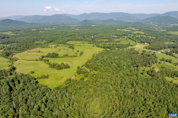 Dyke, VA 22935,955 SIMMONS GAP RD