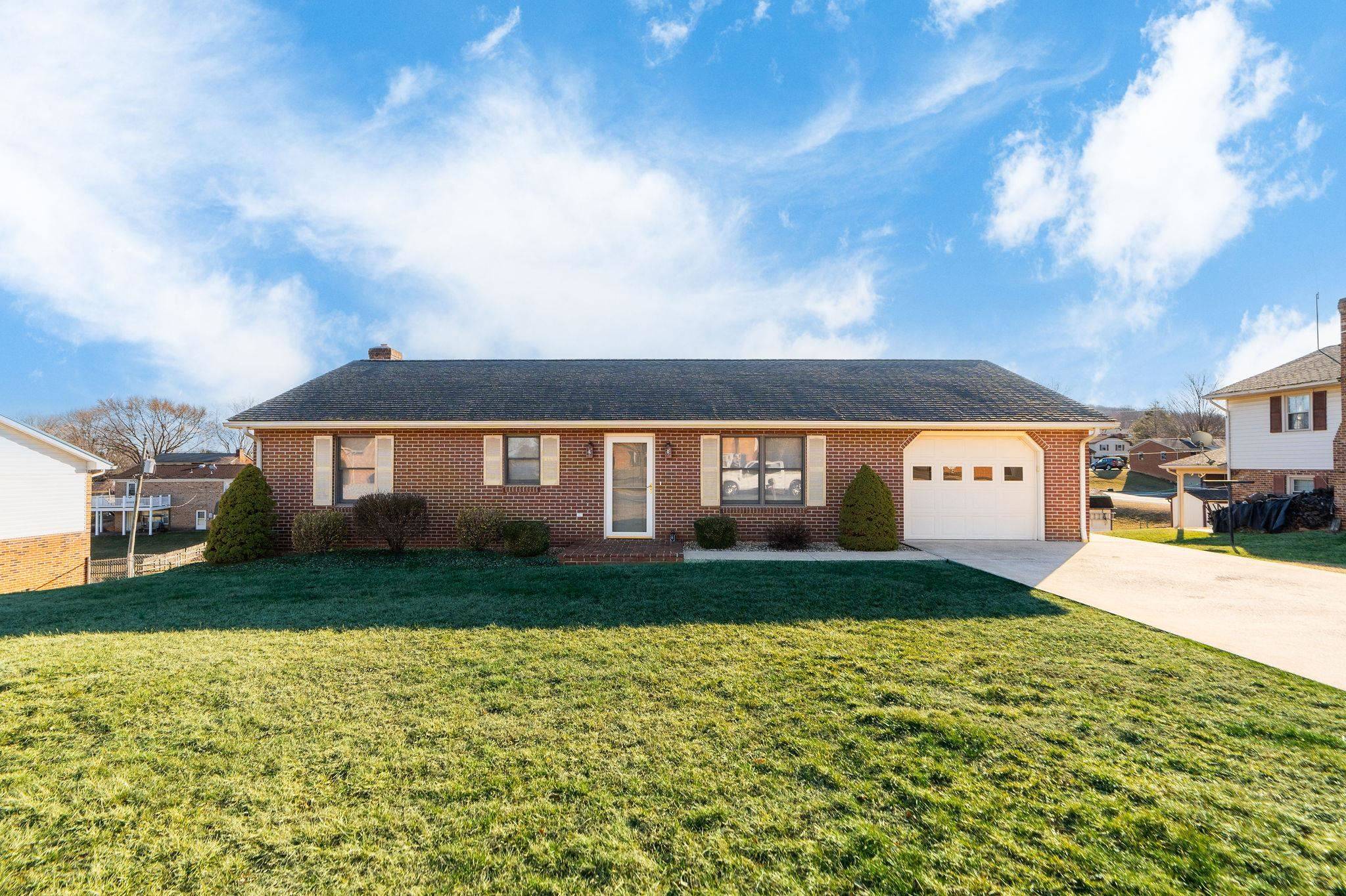 Verona, VA 24401,51 GRANARY RD