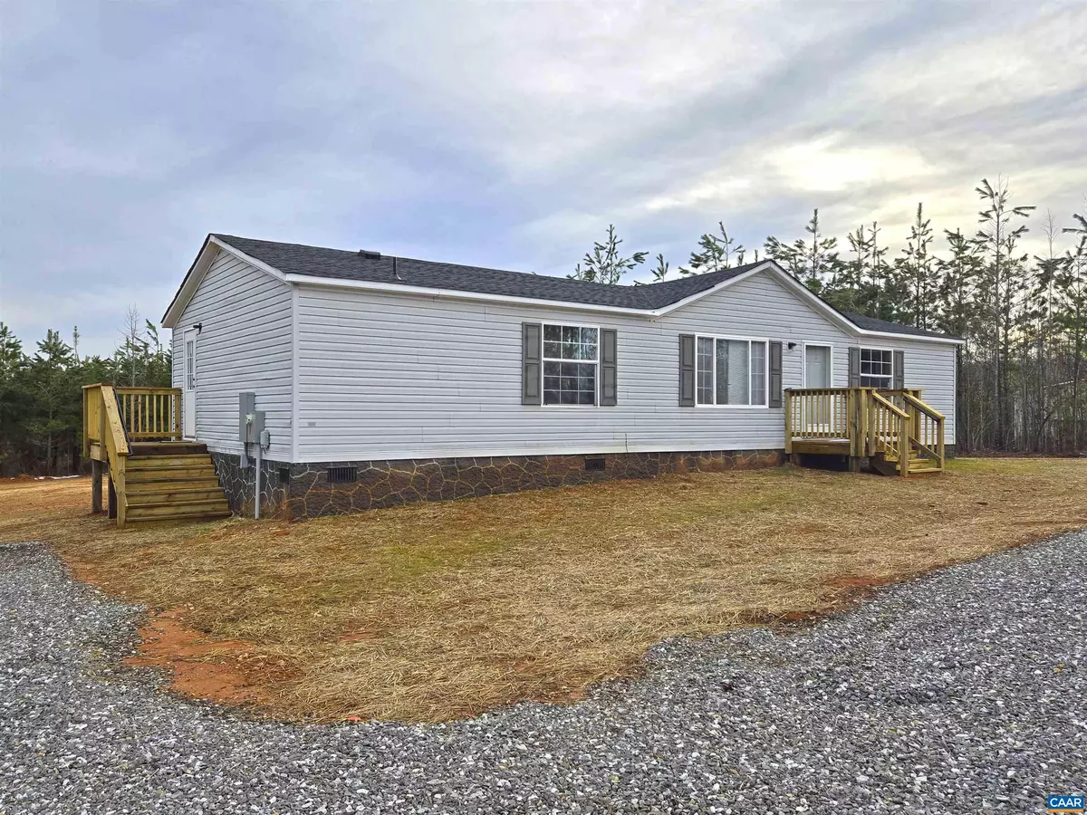 Cullen, VA 23934,5050 DARLINGTON HEIGHTS RD