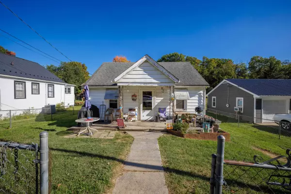 Staunton, VA 24401,611 RANDOLPH ST