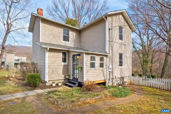 1430 PEACH TREE DR, Crozet, VA 22932