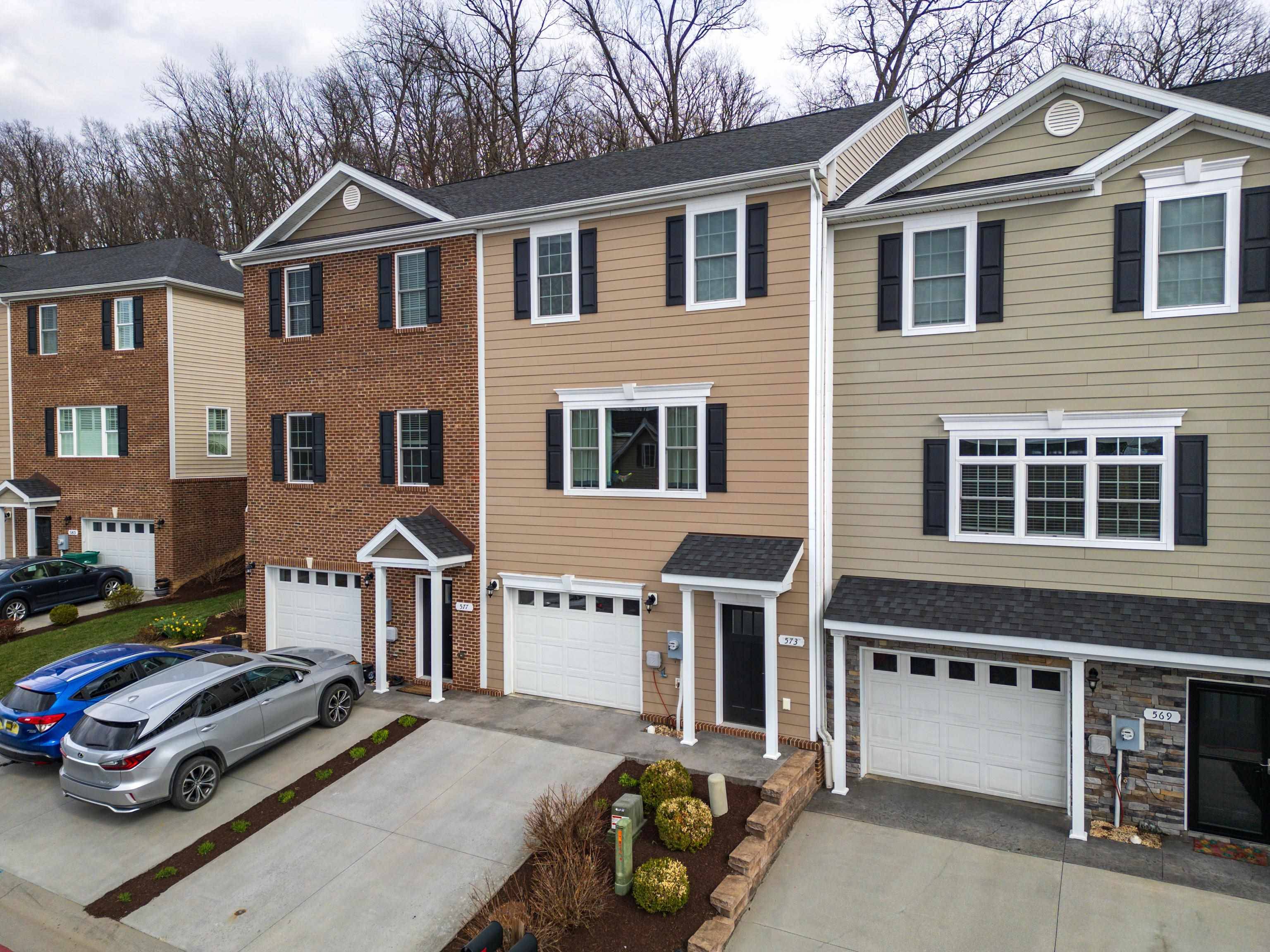 573 SPRING OAKS DR, Rockingham, VA 22801