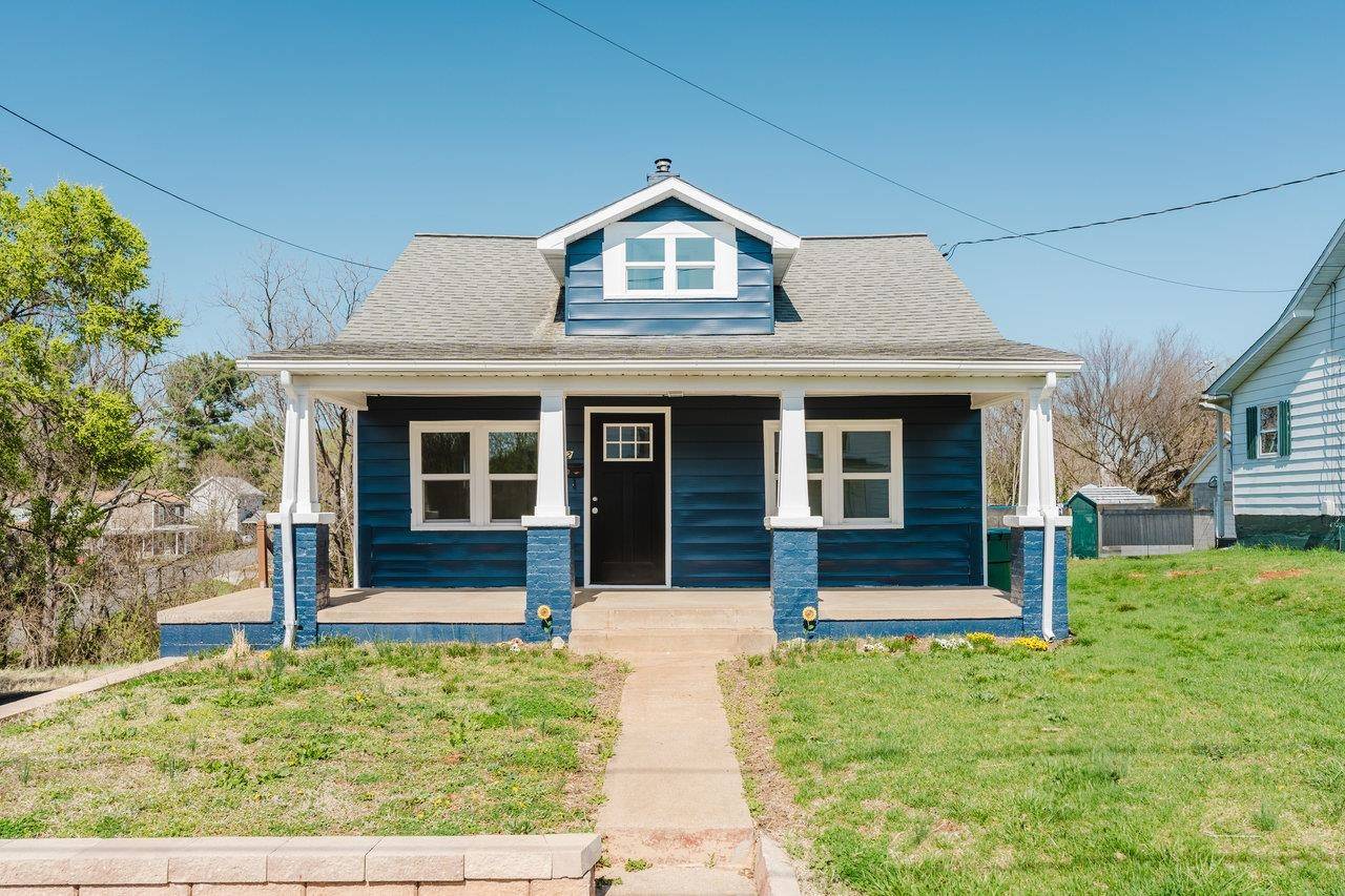 52 BRUMBACK AVE, Luray, VA 22835