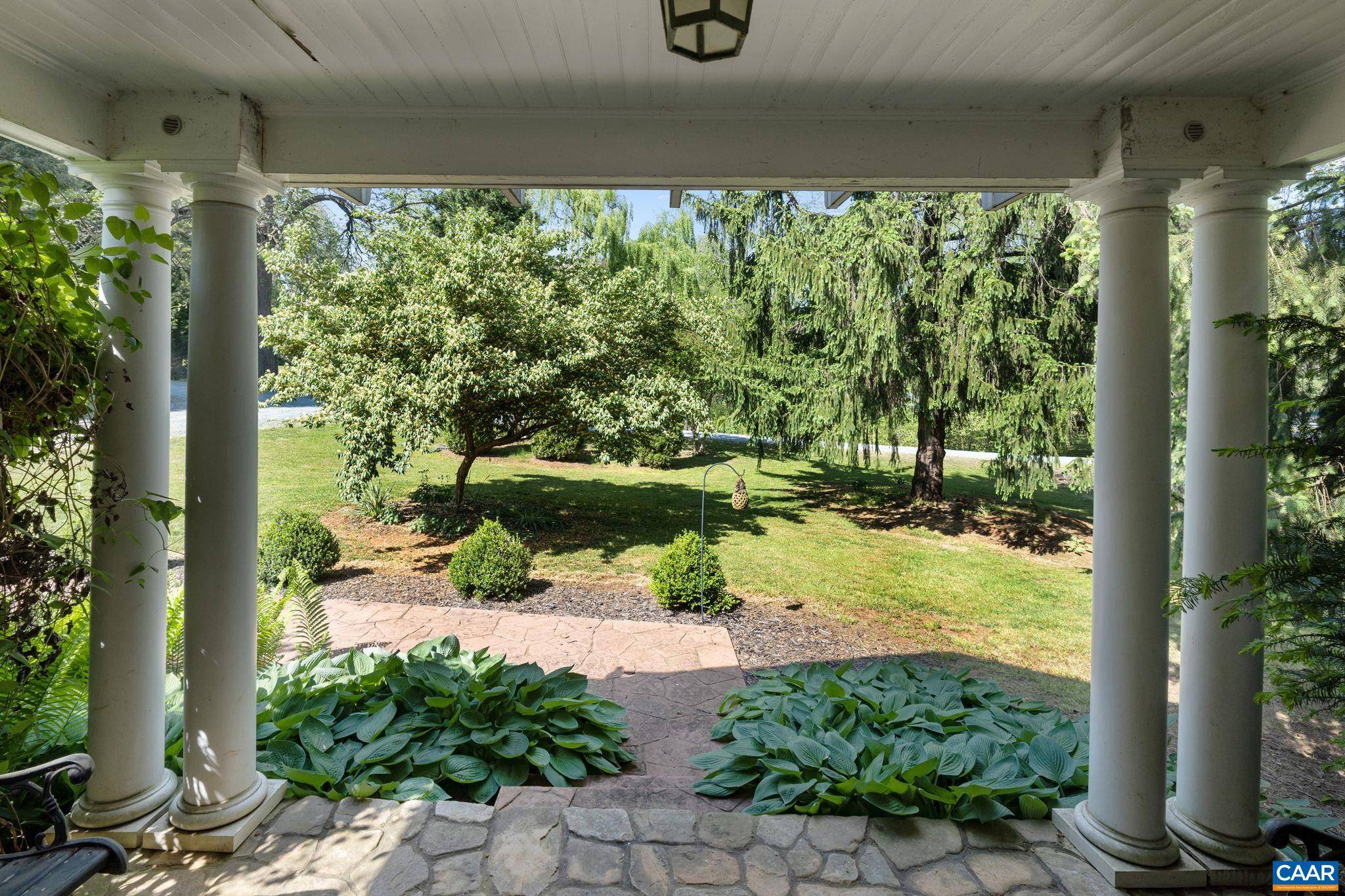 Charlottesville, VA 22902,525 DEBENHAM CT