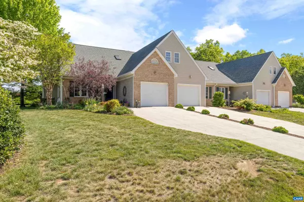 Staunton, VA 24401,17 HICKORY NUT LN