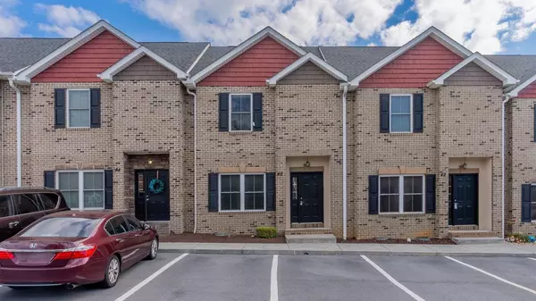 48 CEDAR POINT LN, Rockingham, VA 22802