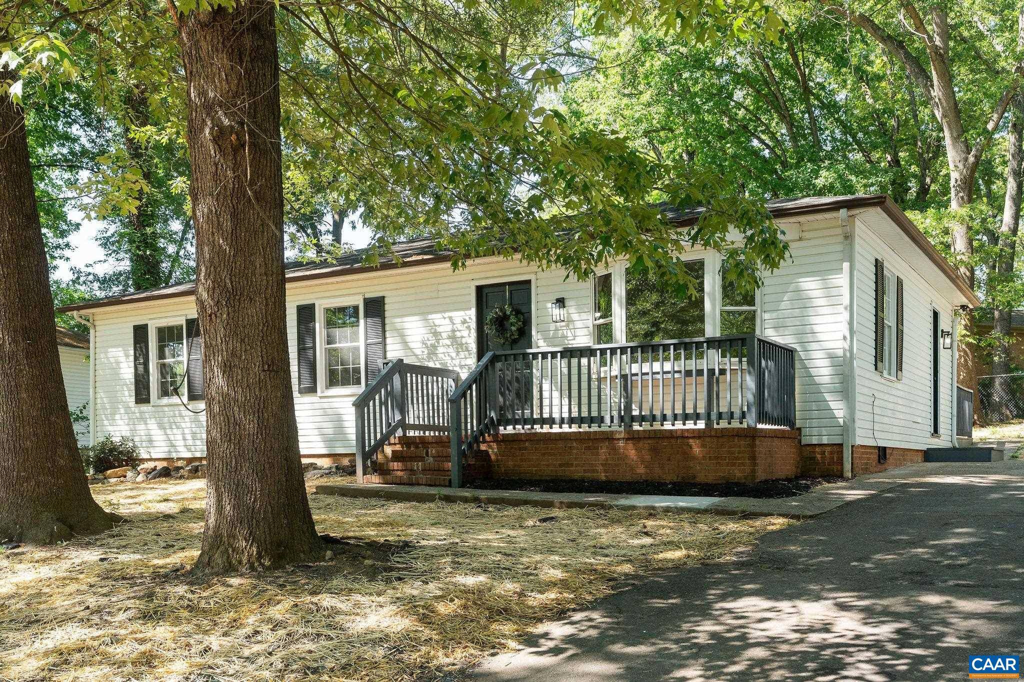 108 MIDDLESEX DR, Charlottesville, VA 22901