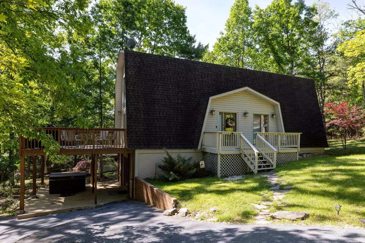 Mcgaheysville, VA 22840,218 BETHEL LN