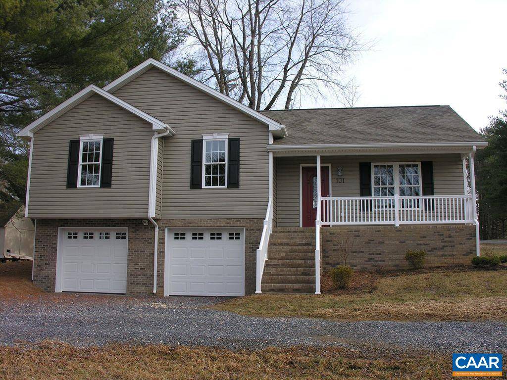 101 STERLING DR, Waynesboro, VA 22980