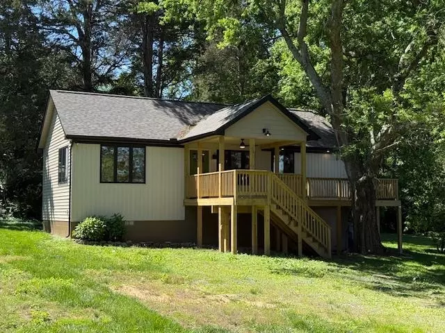 Louisa, VA 23093,1201 S LAKESHORE DR