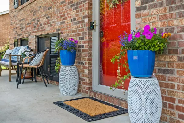 Bridgewater, VA 22812,100 S POPE ST