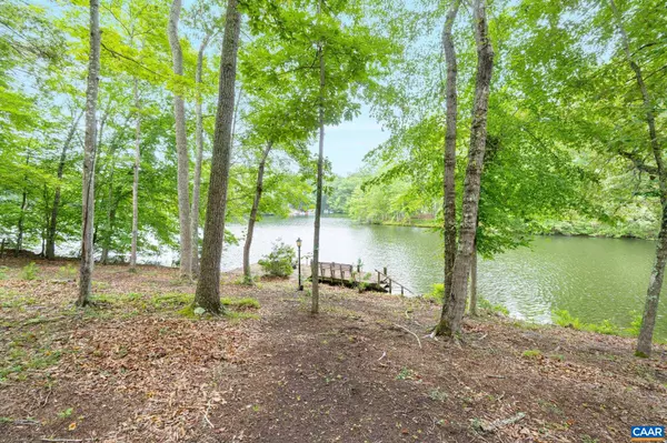 Palmyra, VA 22963,19 PIEDMONT LN