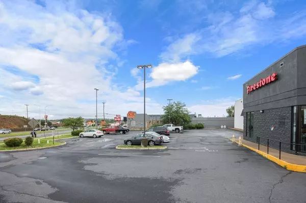 Harrisonburg, VA 22801,1740 MARKET ST E