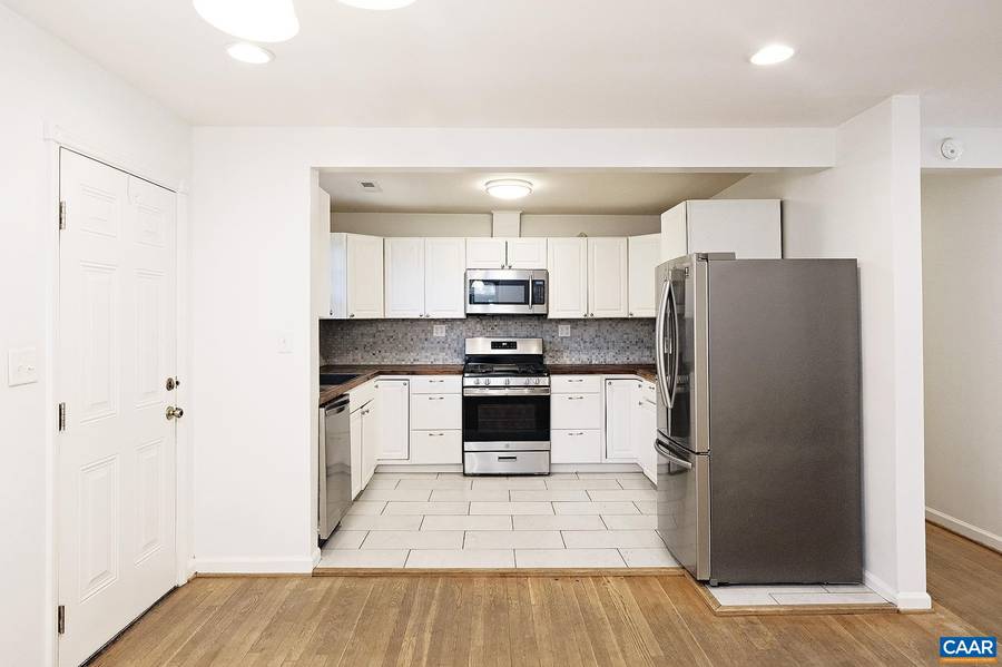 2307 CRESTMONT AVE, Charlottesville, VA 22903