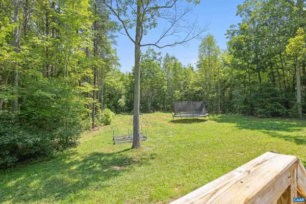 Columbia, VA 23038,5998 COMMUNITY HOUSE RD