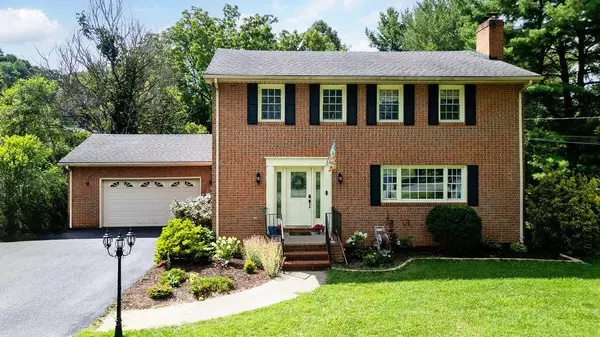 Waynesboro, VA 22980,935 GLENWOOD BLVD