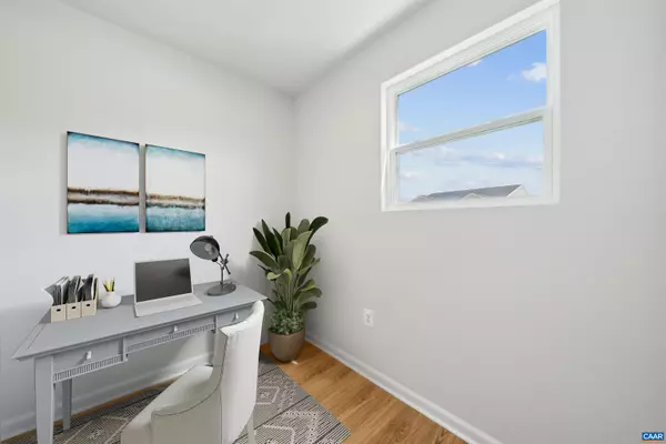 Barboursville, VA 22923,92 MABEN HILL LN