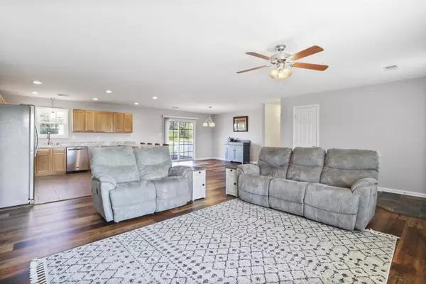 Edinburg, VA 22824,229 FROGTOWN RD