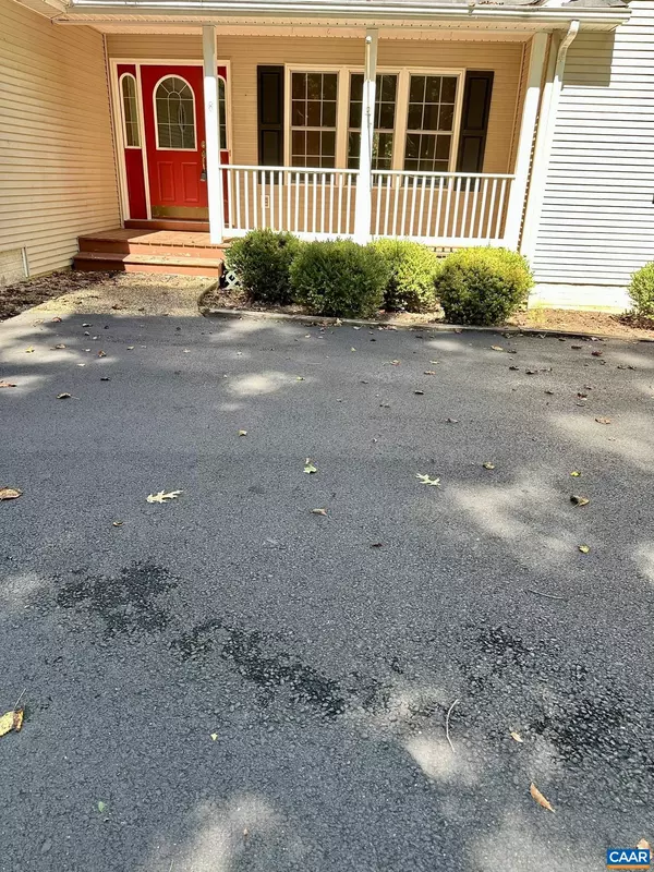 Palmyra, VA 22963,8 BIRCH CT