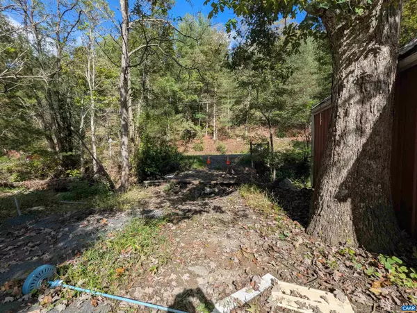 Waynesboro, VA 22980,1376 CALF MOUNTAIN RD