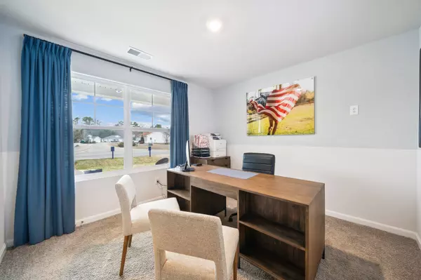 Staunton, VA 24401,5 OAK VIEW DR