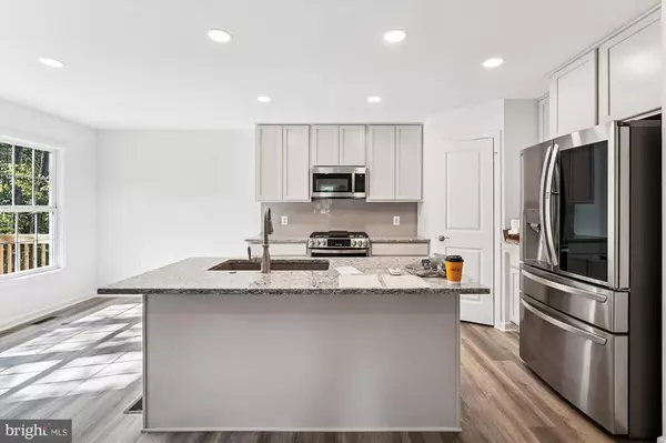 Jeffersonton, VA 22724,18342 OAK SHADE RD