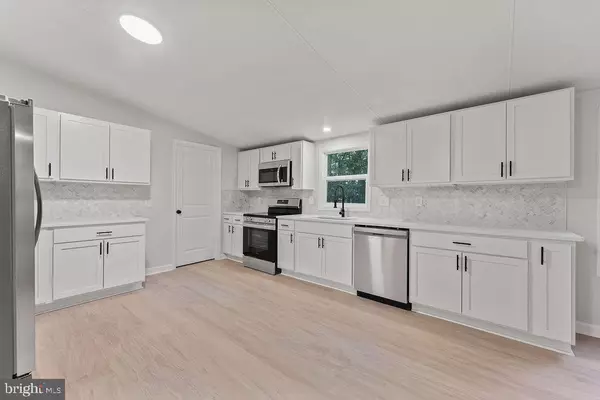 Louisa, VA 23093,1301 VAWTER CORNER RD