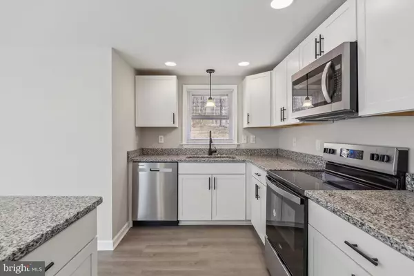 Haywood, VA 22722,2215 W HOOVER RD