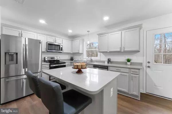 Locust Dale, VA 22948,2196 MEANDER RUN RD