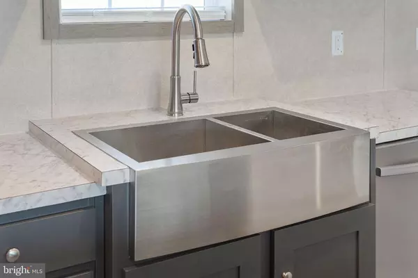 Gordonsville, VA 22942,318 UNION AVE