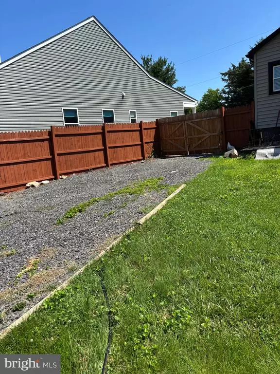 Orange, VA 22960,238 LANDON LN