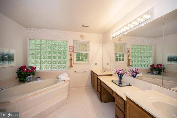 102 HILLSIDE DR, Locust Grove, VA 22508