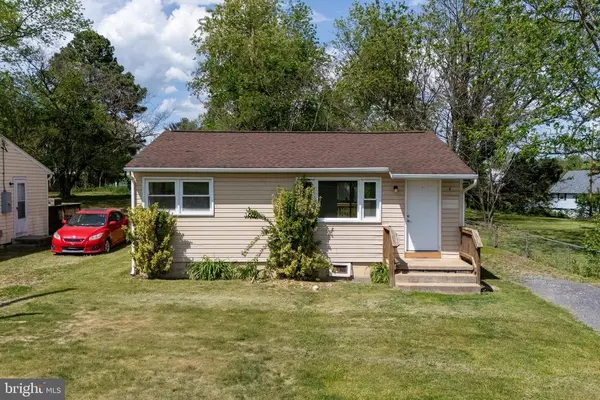 Luray, VA 22835,4 COTTAGE DR