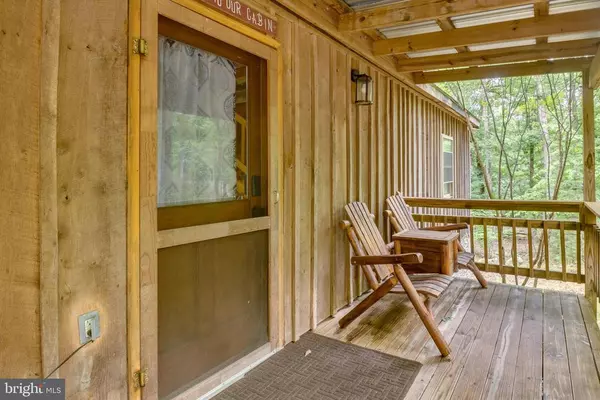 Luray, VA 22835,882 LAZY RIVER WEST RD