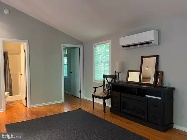 Sperryville, VA 22740,535 OLD HOLLOW RD