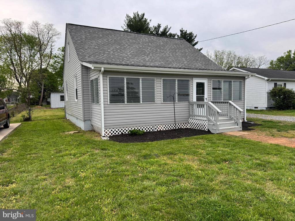 206 POWELL ST, Fredericksburg, VA 22408