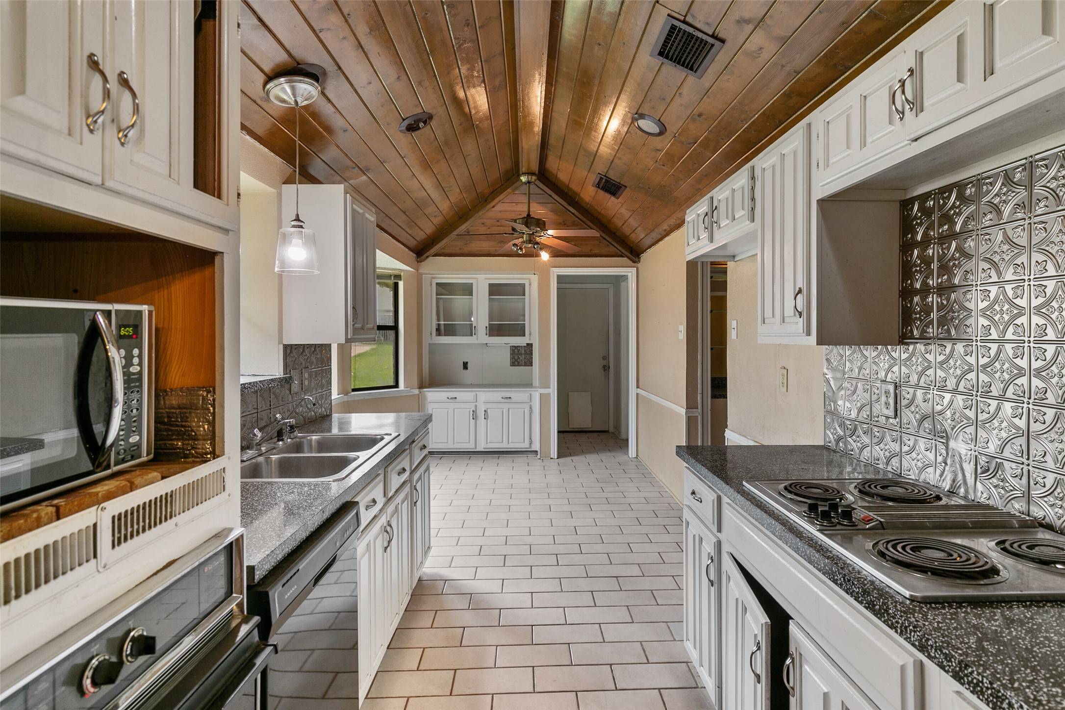 Mesquite, TX 75149,1601 Yorkshire DR