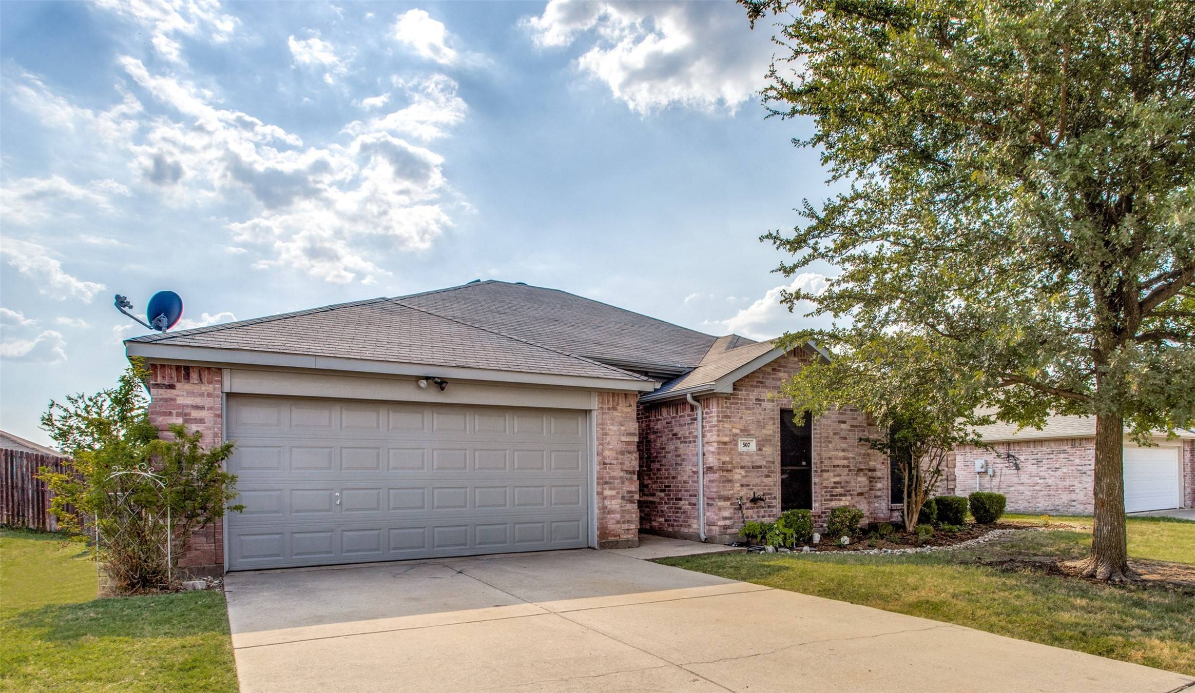 507 Meadowview ST, Farmersville, TX 75442