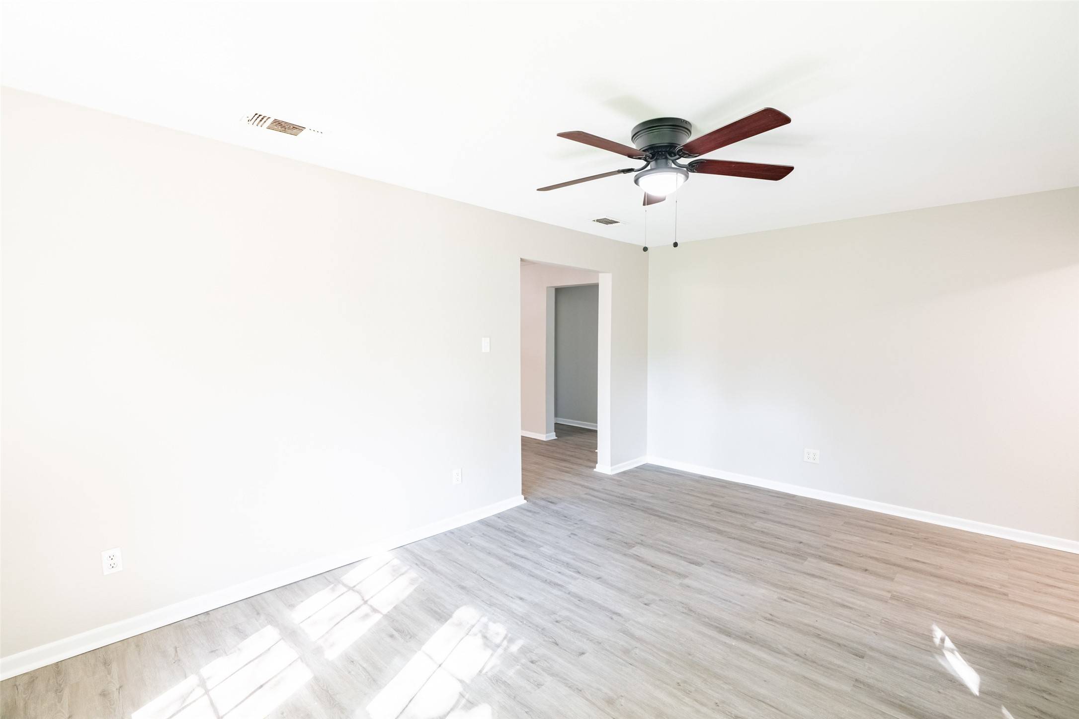 Grand Saline, TX 75140,1000 W Kuykendall ST