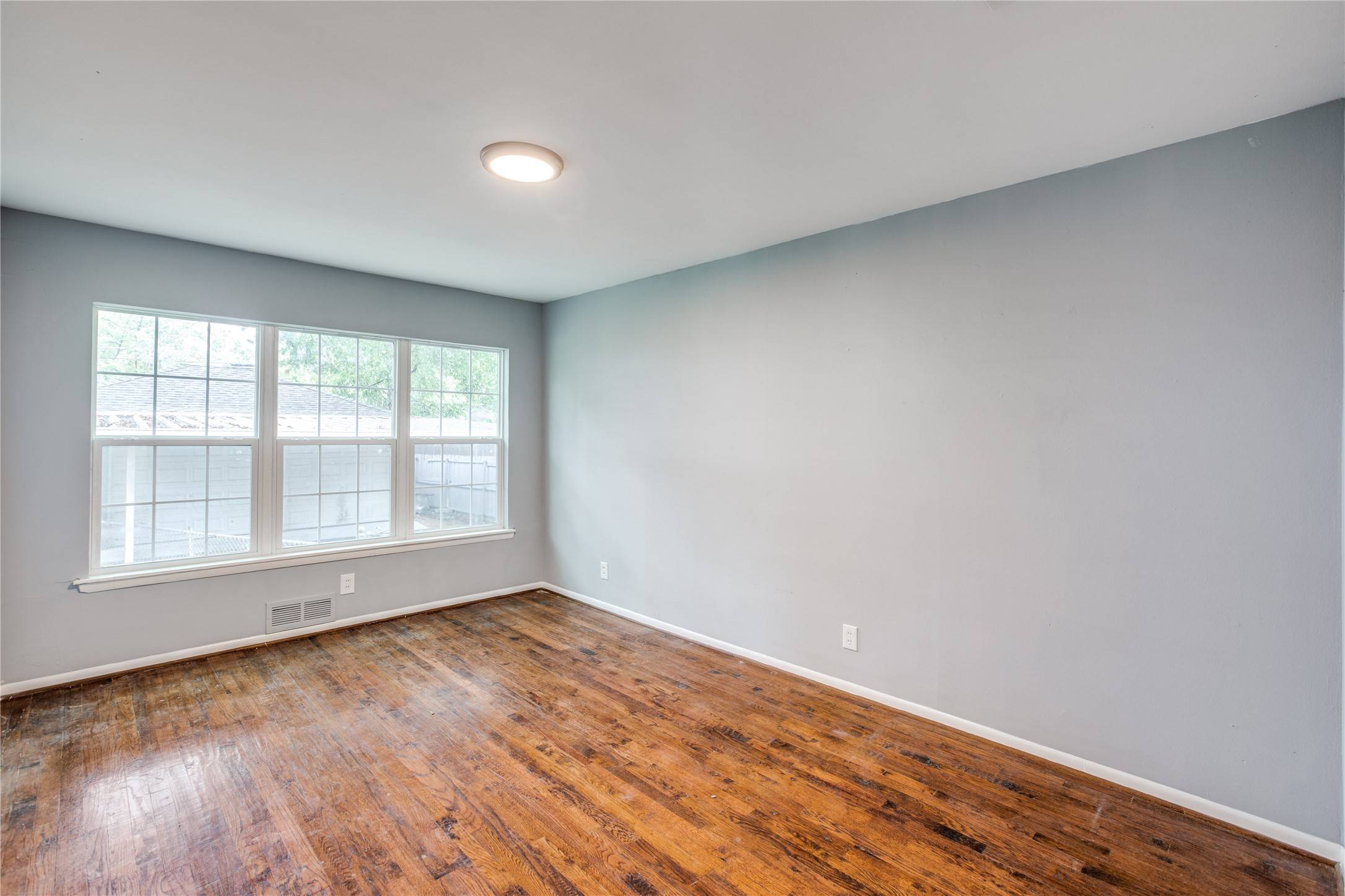 Garland, TX 75042,1524 W Lakeside DR