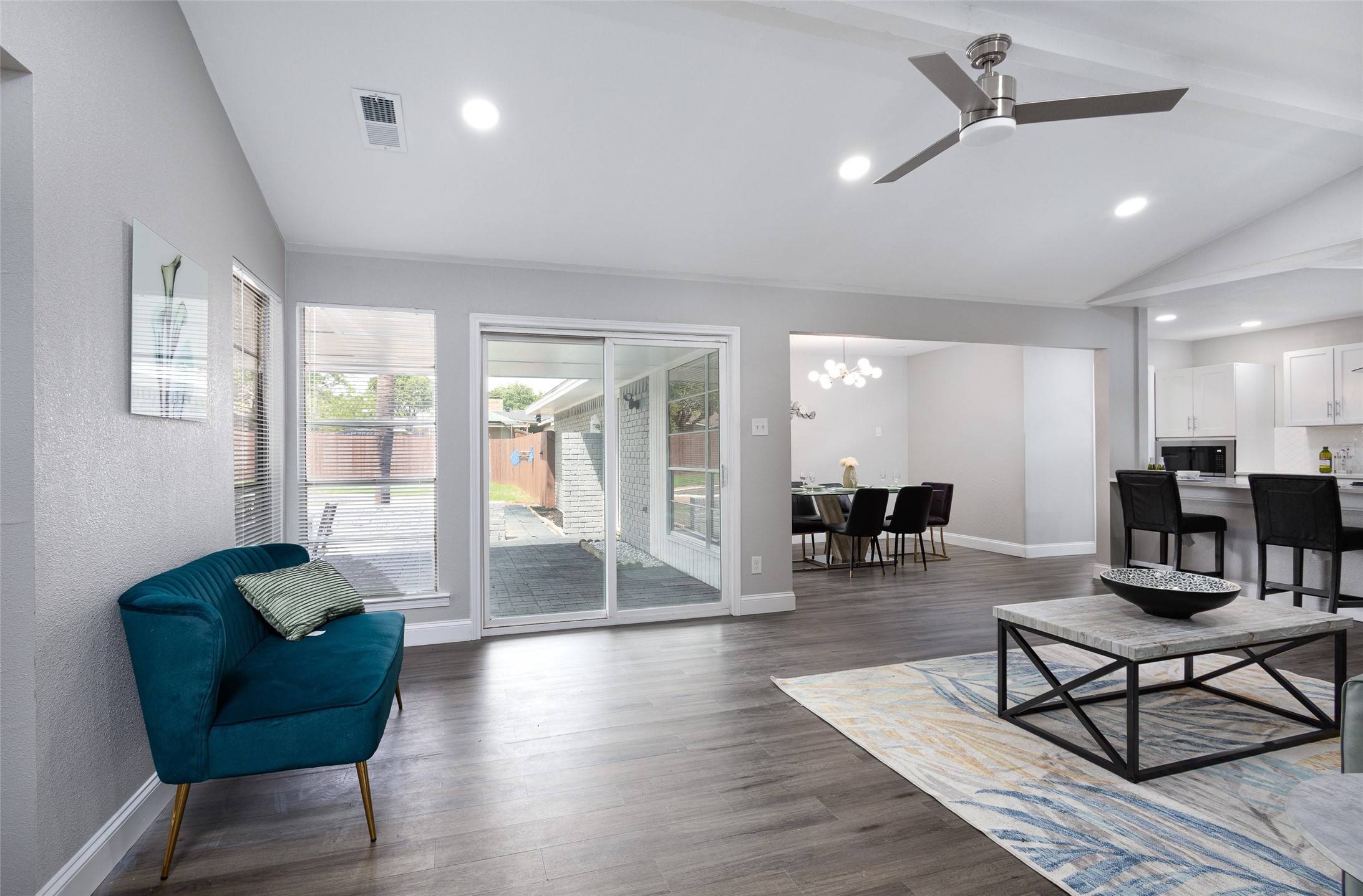 Desoto, TX 75115,1231 Springbrook CIR