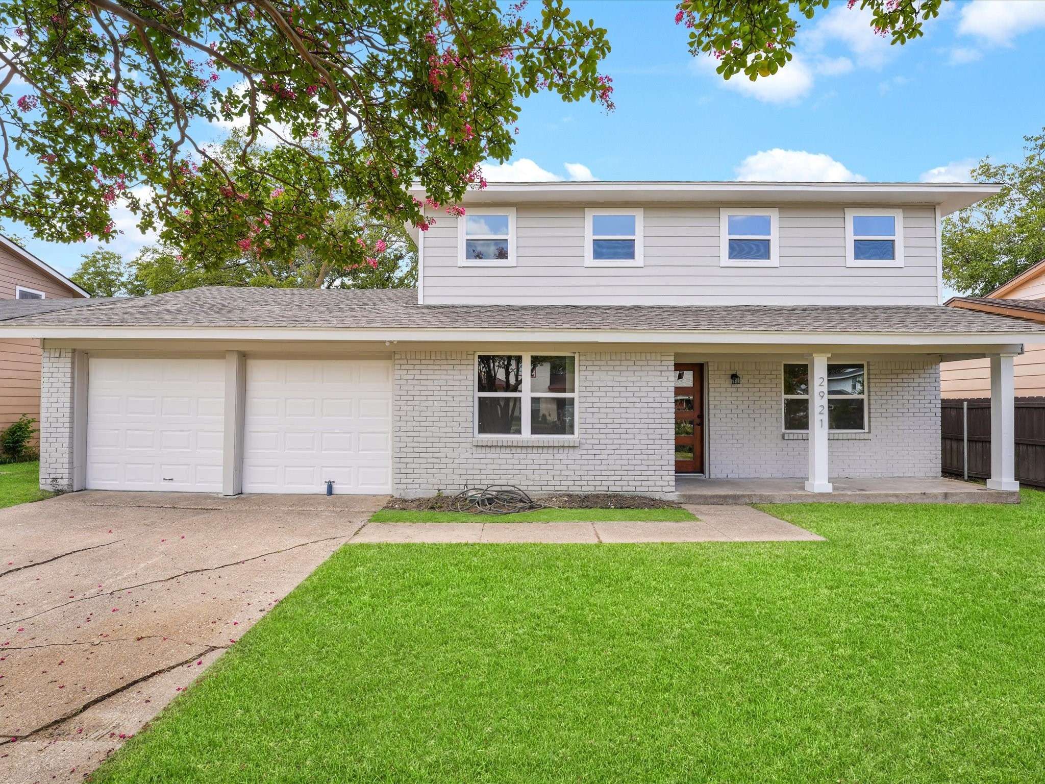 2921 Harlan DR, Mesquite, TX 75150