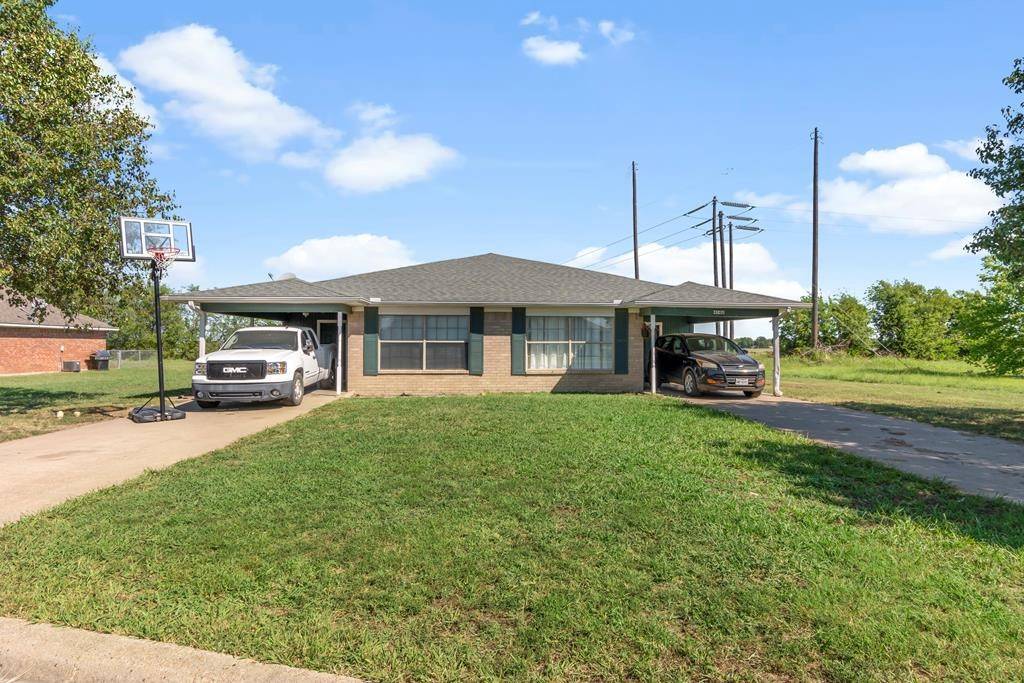 404 W Andrew DR,  Mabank,  TX 75147