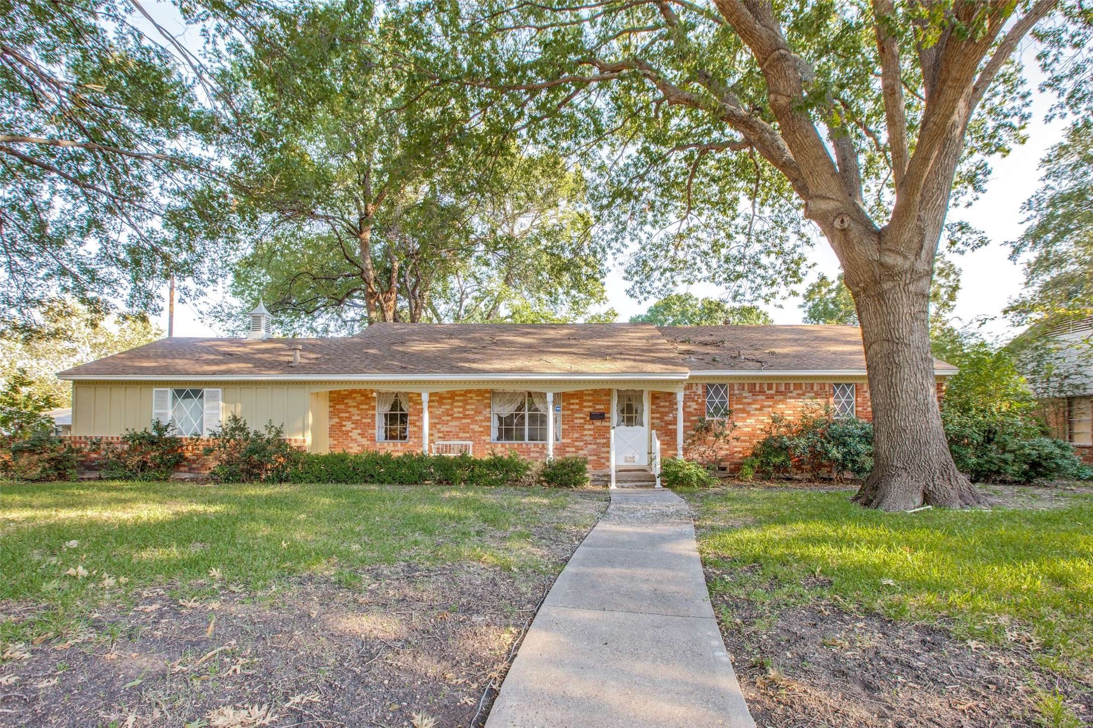 618 Opal LN, Richardson, TX 75080