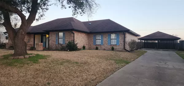 Mexia, TX 76667,902 Shady LN