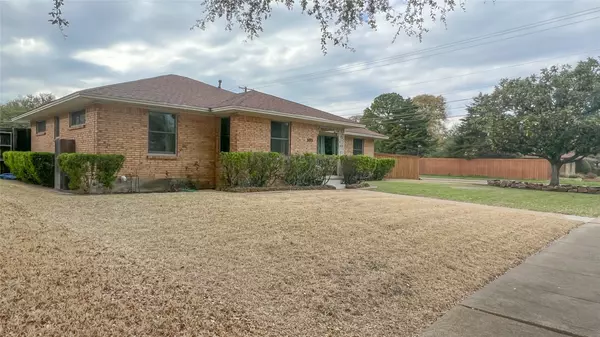 Garland, TX 75041,2001 Robin LN