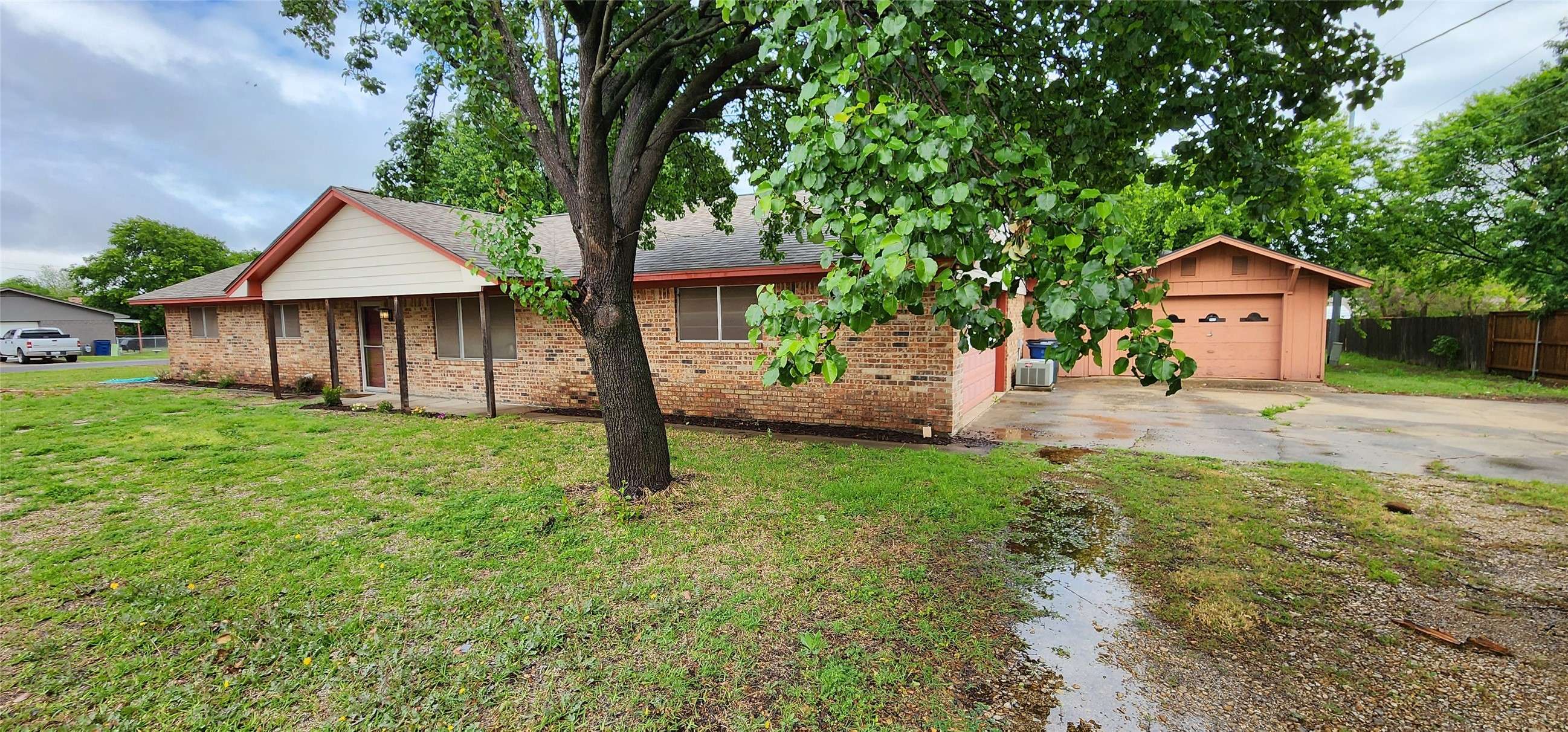Sanger, TX 76266,800 S 3rd ST