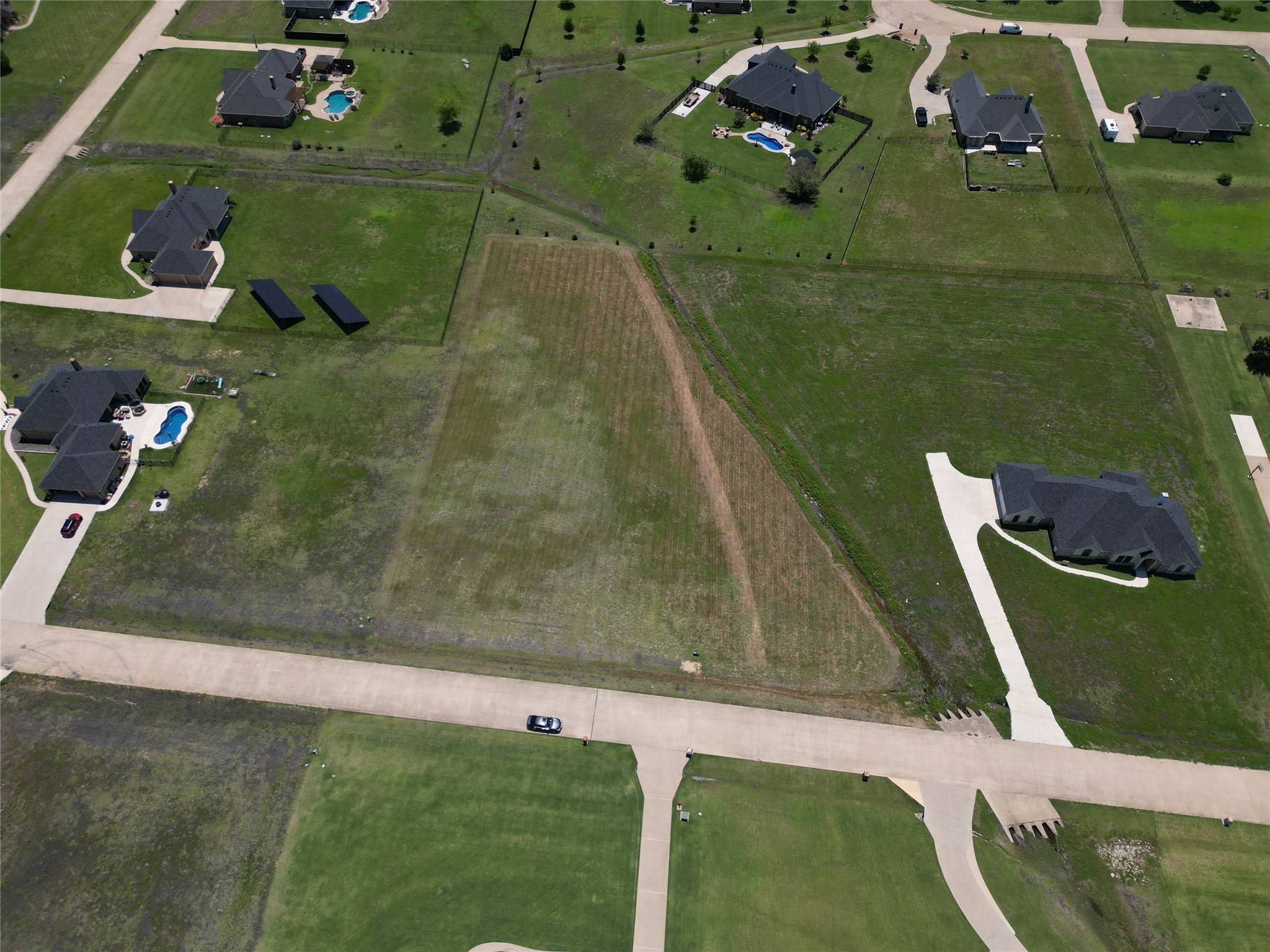1188 Whirlaway DR, Terrell, TX 75160